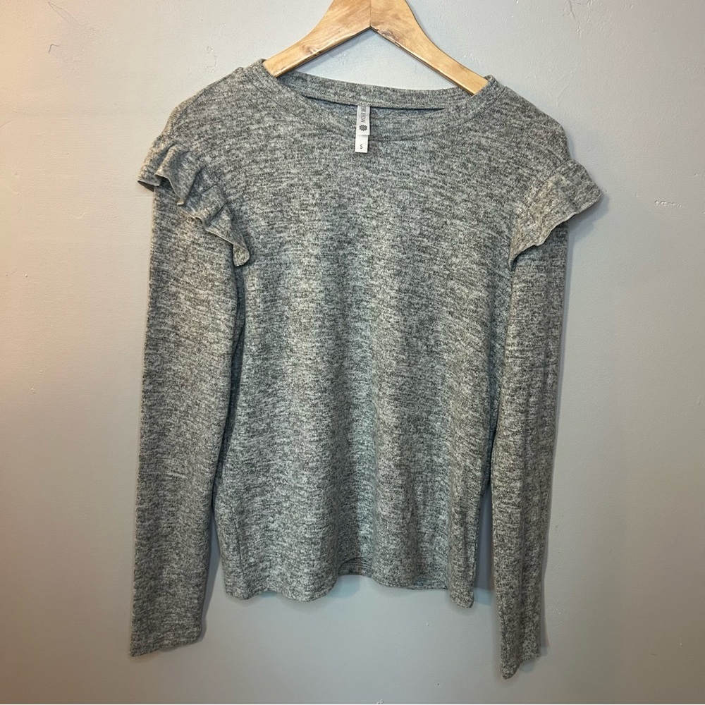 Ebb & Flow Heather Gray Ruffle Long Sleeve Crew Neck Sweater Sweatshirt Small